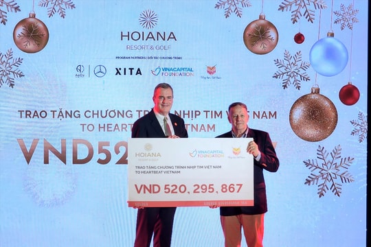 Hoiana "thắp đèn Giáng sinh" gây quỹ hơn 520 triệu đồng giúp bệnh nhi tim bẩm sinh