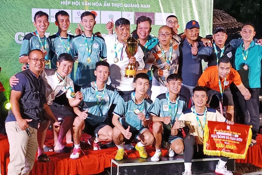 Tổ chức giải bóng đá giao hữu các câu lạc bộ đầu bếp chuyên nghiệp