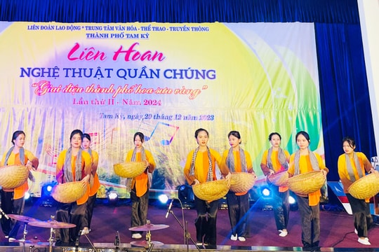 52 tiết mục tham gia Liên hoan nghệ thuật quần chúng “Giai điệu thành phố hoa sưa vàng”