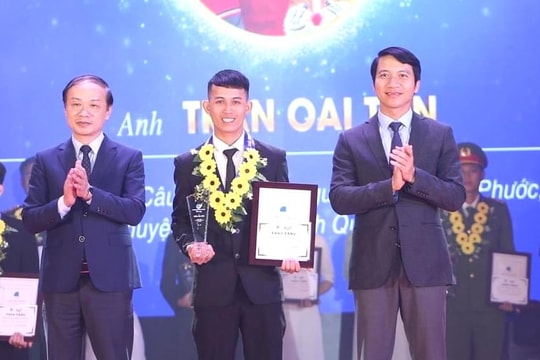 Dành tiền thưởng "Thanh niên sống đẹp" hỗ trợ người dân vùng cao