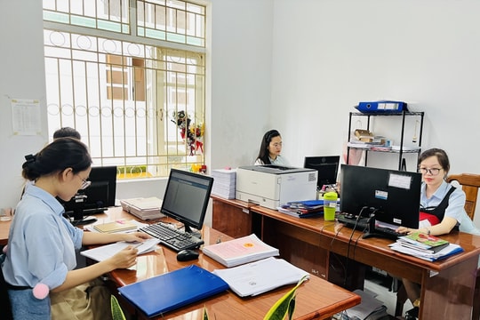 [VIDEO] - Ứng dụng chuyển đổi số để giải quyết thủ tục hành chính về đất đai