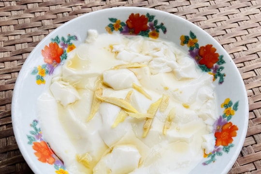 Vọng lời rao "ai đậu hũ không"...