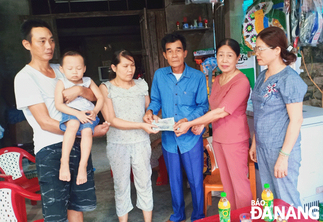 Người cán bộ Mặt trận uy tín