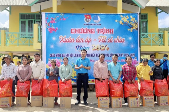 Tổ chức chương trình “Xuân gắn kết - Tết sẻ chia” tại xã Phước Trà