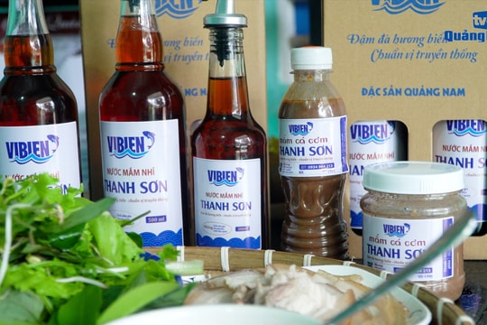 [VIDEO] - Khơi lại nghề làm nước mắm chum sành