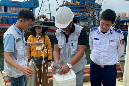 Vùng Cảnh sát biển 2 tịch thu hơn 36.000 lít dầu DO mua, vận chuyển trái phép