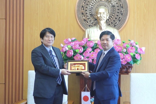 Tổng Lãnh sự Nhật Bản tại TP.Đà Nẵng thăm, chúc tết Bí thư Tỉnh ủy Lương Nguyễn Minh Triết