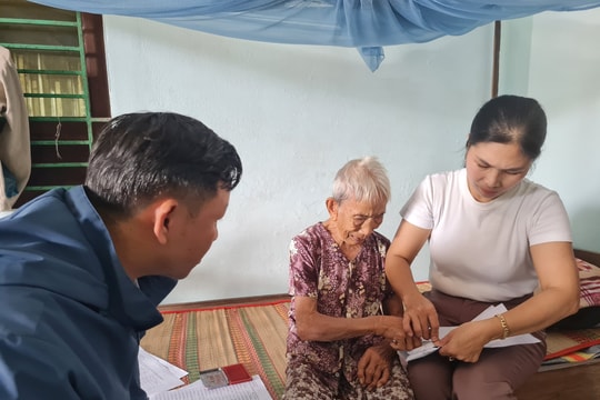 Ấm lòng người có công