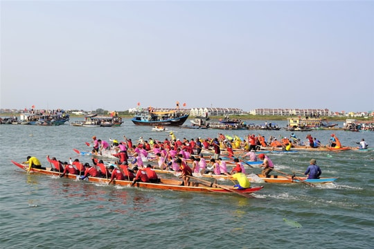 Hội An tổ chức đua ghe đầu xuân Giáp Thìn