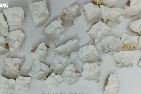 Bắt đối tượng mua bán số lượng lớn heroin