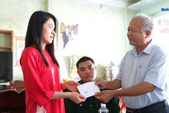 Thanh niên Quảng Nam hăng hái lên đường nhập ngũ