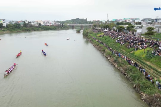 Rộn ràng lễ hội vùng sông nước xứ Quảng đầu xuân