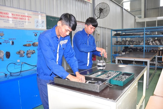 Lao động Quảng Nam thích ứng công nghiệp 4.0