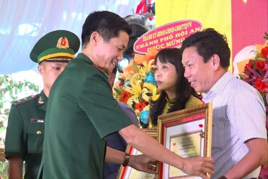 Trao kỷ niệm chương “Vì sự nghiệp bảo vệ biên giới quốc gia” cho 14 cá nhân