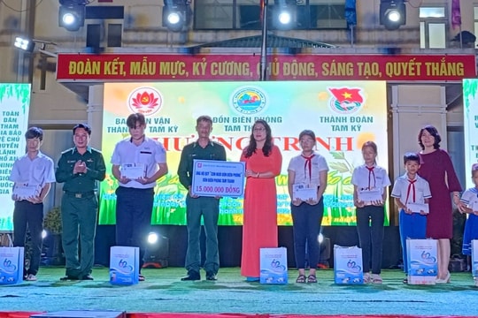 Tam Kỳ: Hơn 60 triệu đồng hỗ trợ chương trình “Thắp sáng ước mơ cho em”