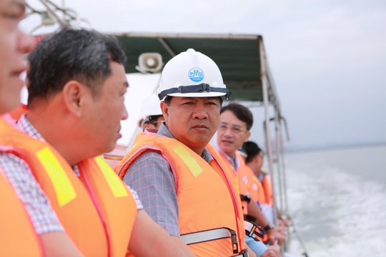 Bí thư Tỉnh ủy Lương Nguyễn Minh Triết kiểm tra các dự án trọng điểm tại Núi Thành