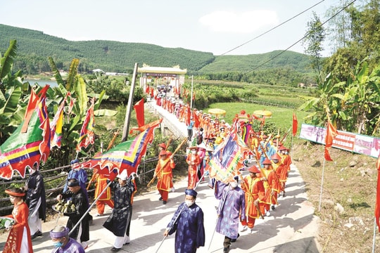 Nhiều hoạt động hấp dẫn ở Lễ hội Bà Thu Bồn