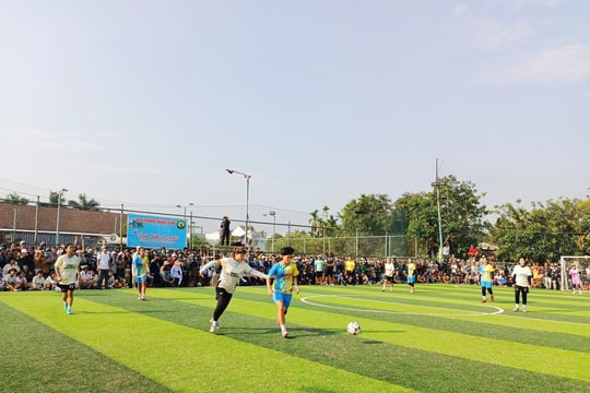 Xã Bình Triều vô địch giải bóng đá mini nữ huyện Thăng Bình