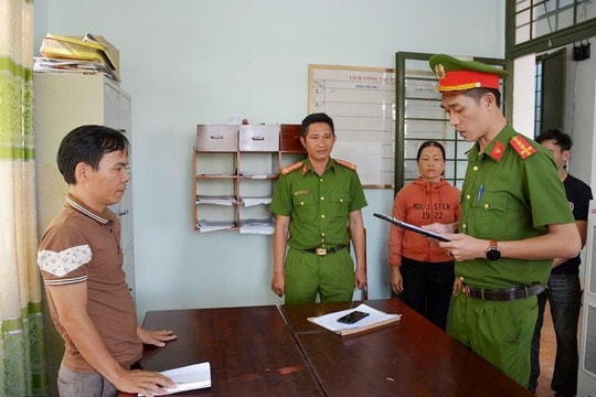 Tìm bị hại vụ nhận làm thủ tục đất đai chiếm đoạt tiền