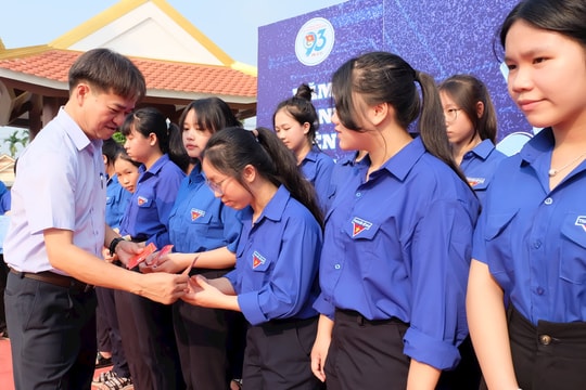 Tuổi trẻ Tam Kỳ sôi nổi Ngày đoàn viên