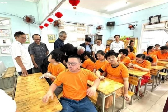 Hội Nạn nhân chất độc da cam/dioxin thành phố tiếp và làm việc với Tổ chức ABLE