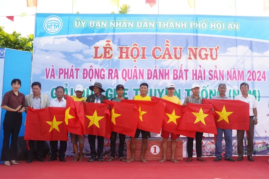 Hội An phát động ra quân đánh bắt hải sản năm 2024