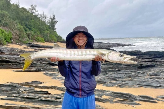 Về Bàn Than ăn hải sản