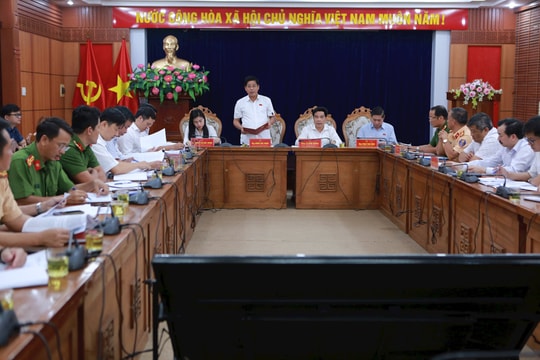 Đoàn ĐBQH Quảng Nam giám sát thực hiện chính sách pháp luật về bảo đảm trật tự an toàn giao thông