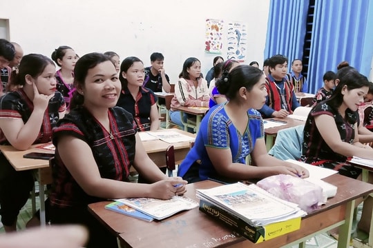 Chưa tổ chức hội thảo về thống nhất bộ chữ và đưa tiếng Cơ Tu vào giảng dạy