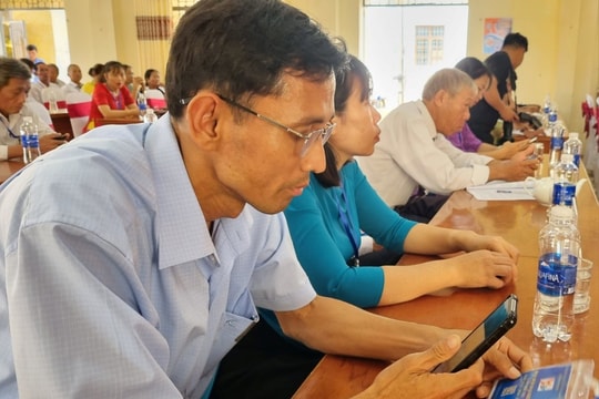 "Hội nghị không giấy" ở xã Bình Dương