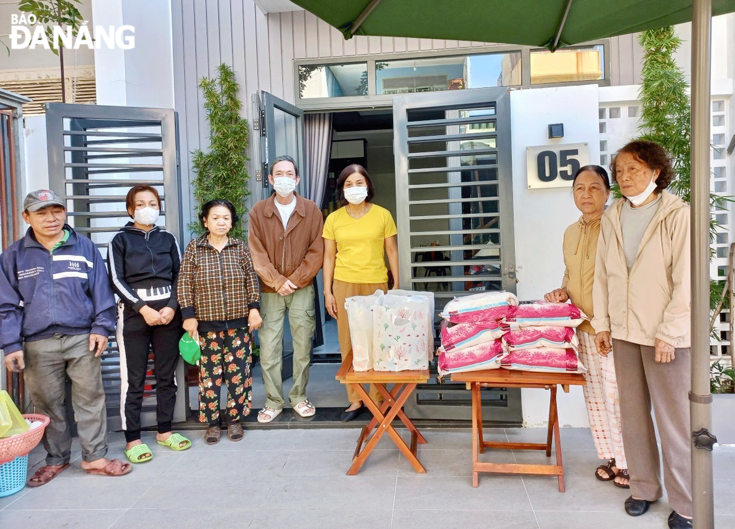 Nữ cán bộ mặt trận giỏi việc nước, đảm việc nhà