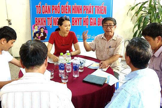 Tổ dân phố điển hình về phát triển bảo hiểm xã hội tự nguyện