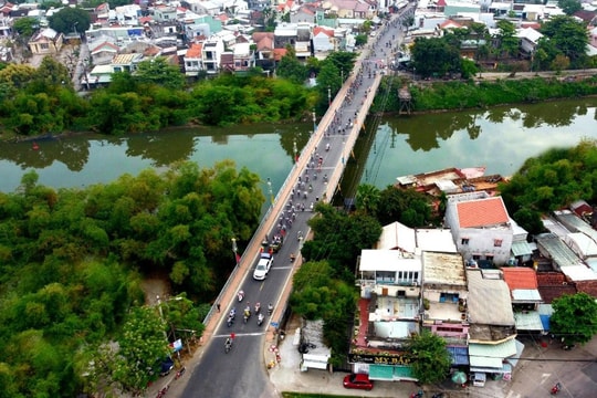 Từ "Ru con tình cũ" đến "Sông quê"