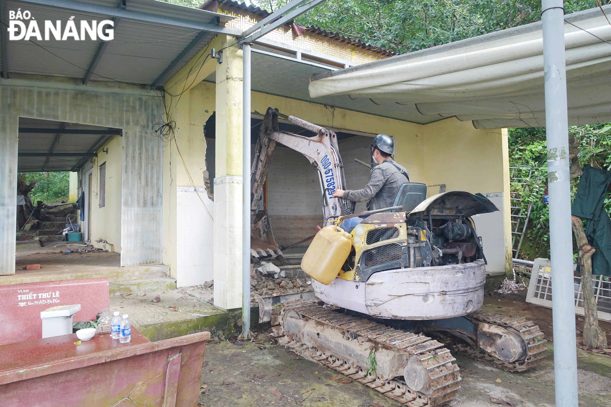 Xử lý kinh doanh, xây dựng trái phép ở bán đảo Sơn Trà