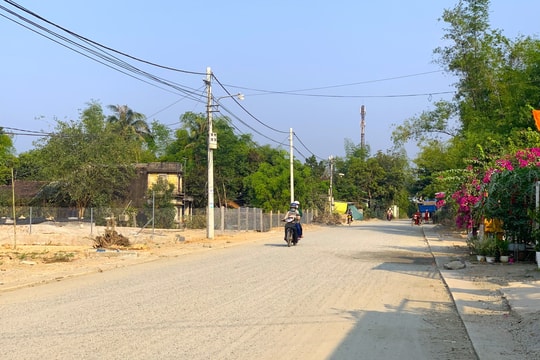 Nhân dân phường An Phú hiến đất làm đường