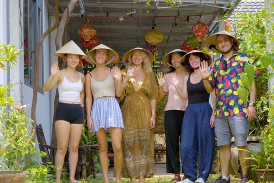 Nông dân Cẩm Châu sáng tạo với cây dâu tằm