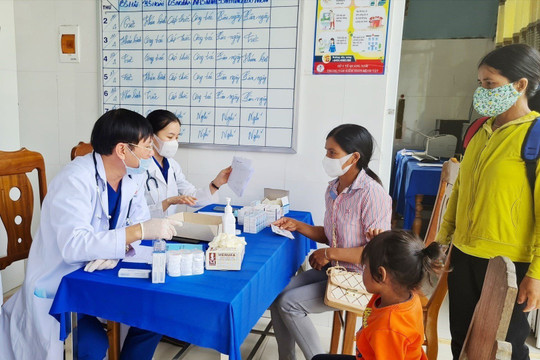 Bộ Y tế yêu cầu tăng cường tiêm chủng, chủ động phòng nguy cơ bại liệt
