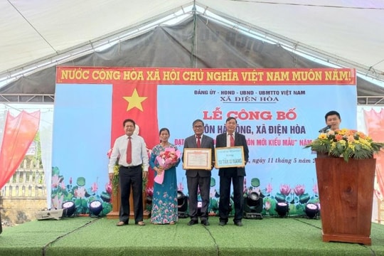 Lễ công bố thôn Hà Đông đạt chuẩn thôn NTM kiểu mẫu năm 2022