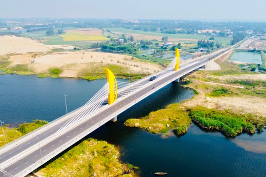 Loay hoay bán đấu giá cát từ nạo vét sông Cổ Cò