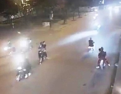 Thêm 3 đối tượng trong vụ giết người và gây rối trật tự công cộng ra đầu thú