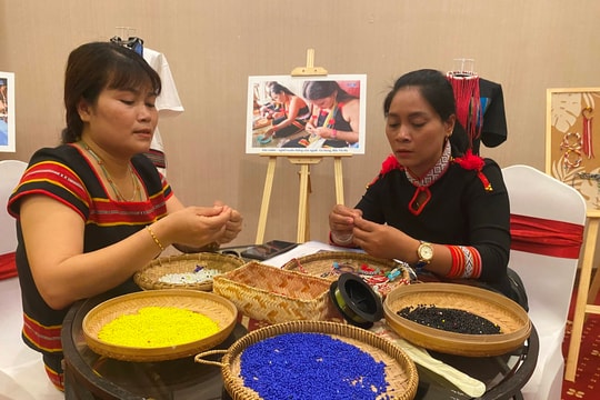 Xây dựng cơ chế phát triển bền vững tiểu thủ công nghiệp nông thôn miền núi Quảng Nam