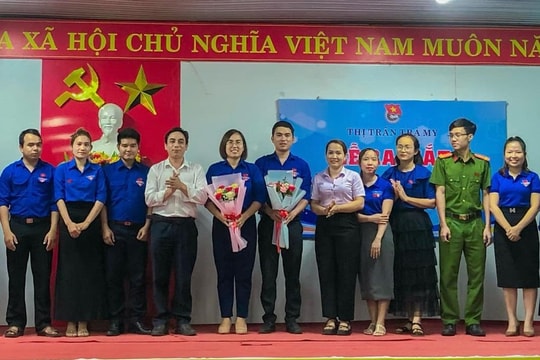 Bảo vệ nền tảng tư tưởng của Đảng: Cách làm của đảng viên trẻ Trà My