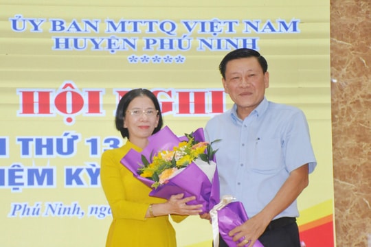 Bà Nguyễn Thị Ngọc Vân giữ chức Chủ tịch Ủy ban MTTQ Việt Nam huyện Phú Ninh