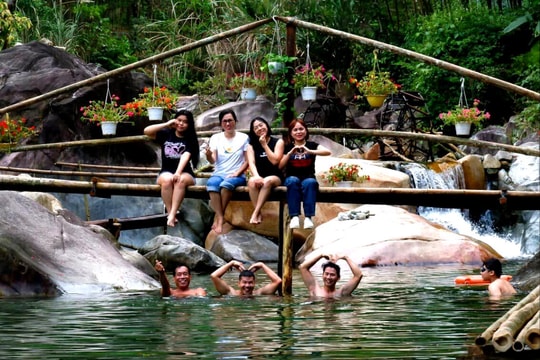 Giải nhiệt ngày hè ở điểm du lịch sinh thái Ngọc Lư