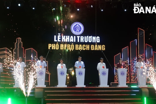 Khai trương Phố đi bộ Bạch Đằng