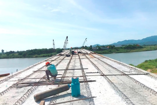 Quanh chuyện cầu Văn Ly