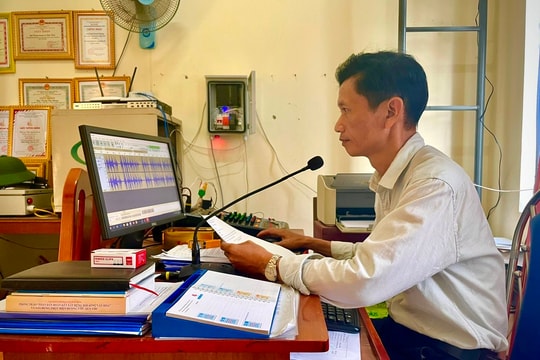 Anh Hoàng phát thanh cơ sở