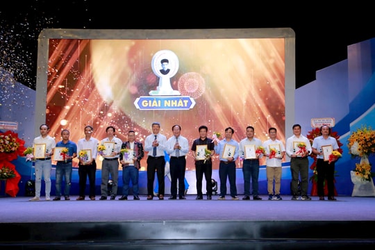 Danh giá giải thưởng báo chí Huỳnh Thúc Kháng