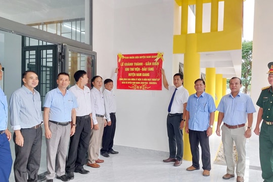 Khánh thành 2 công trình chào mừng kỷ niệm 75 năm thành lập Đảng bộ huyện Nam Giang