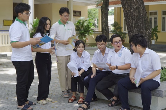 [VIDEO] - Thí sinh trường chuyên với đề thi THPT quốc gia 2024